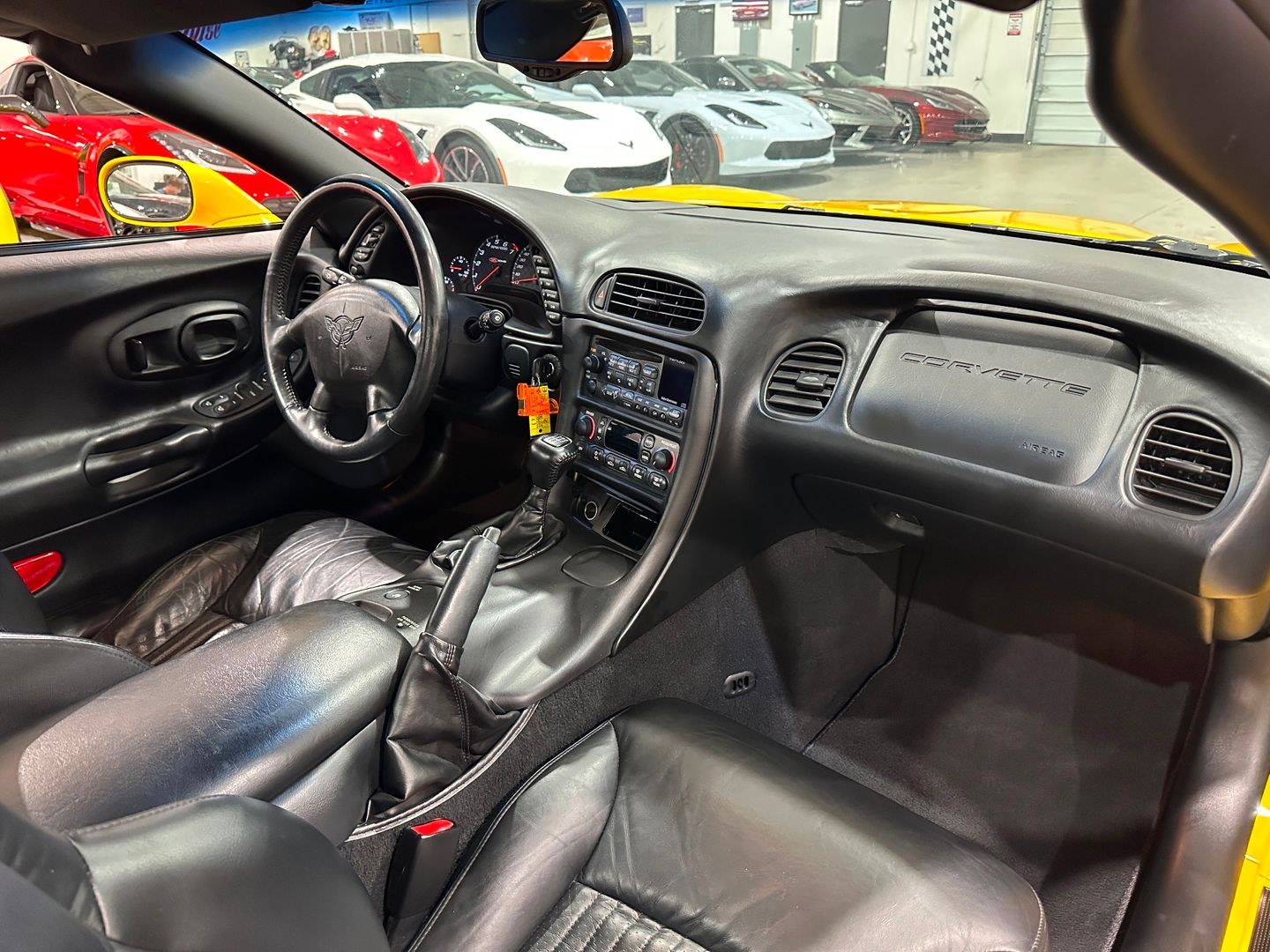 2003 [79U] Millennium Yellow Chevrolet Corvette   | C5 Corvette Photo 9