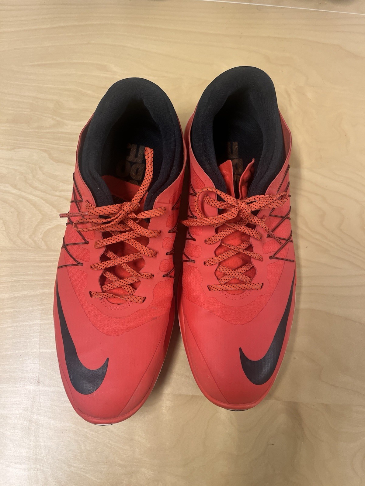 Spikeless