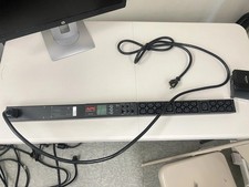 APC Schneider Electric AP8858NA3 20-Outlets PDU Metered Rack