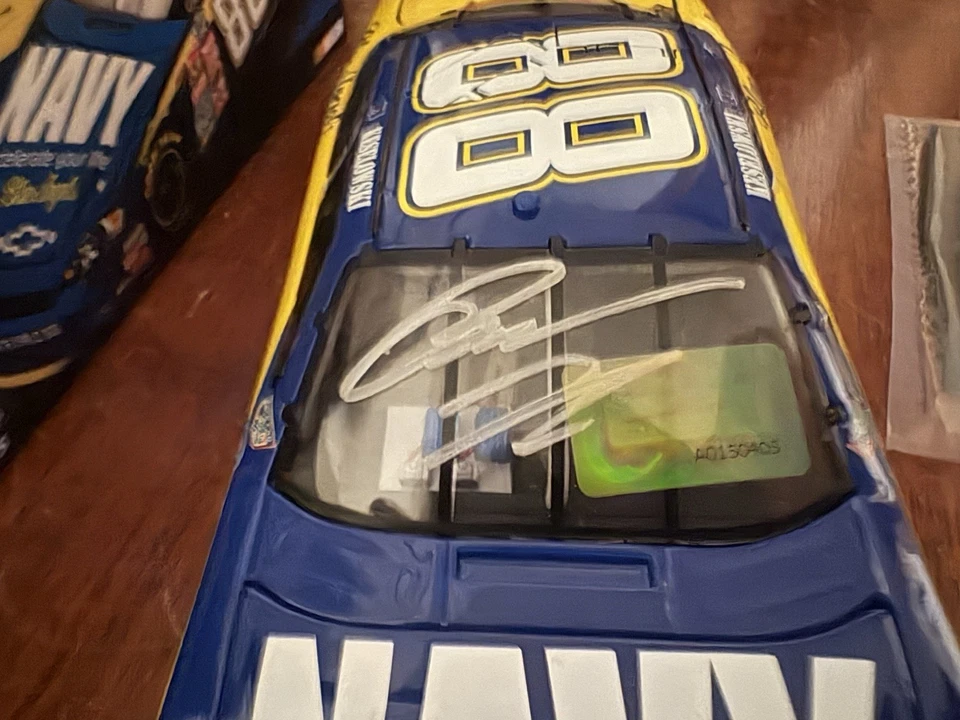 Brad Keselowski Navy Blue Angels 2008 1/24 autografiado NASCAR diecast raro 1/288 Foto 4 de 4