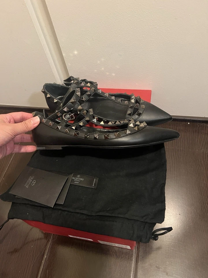 Valentino Garavani Rockstud Flats Black Matte Leather - Image 3 of 3