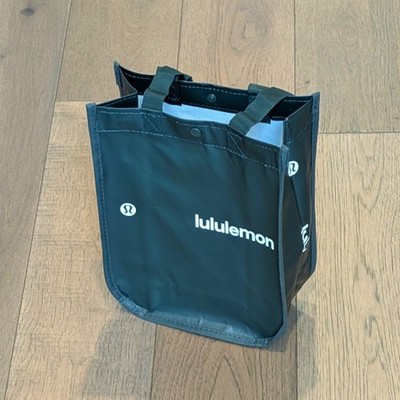 Lululemon Small Reusable Shopping Tote Lunch Bag Green **NEW!** | eBay Lululemon Small Reusable Shopping Tote Lunch Bag Green **NEW!** | eBay