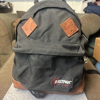 【USA製】Eastpak Backpack Leather Bottom Vintage Eastpak Leather Bottom Backpack Made In USA Black Day Pack