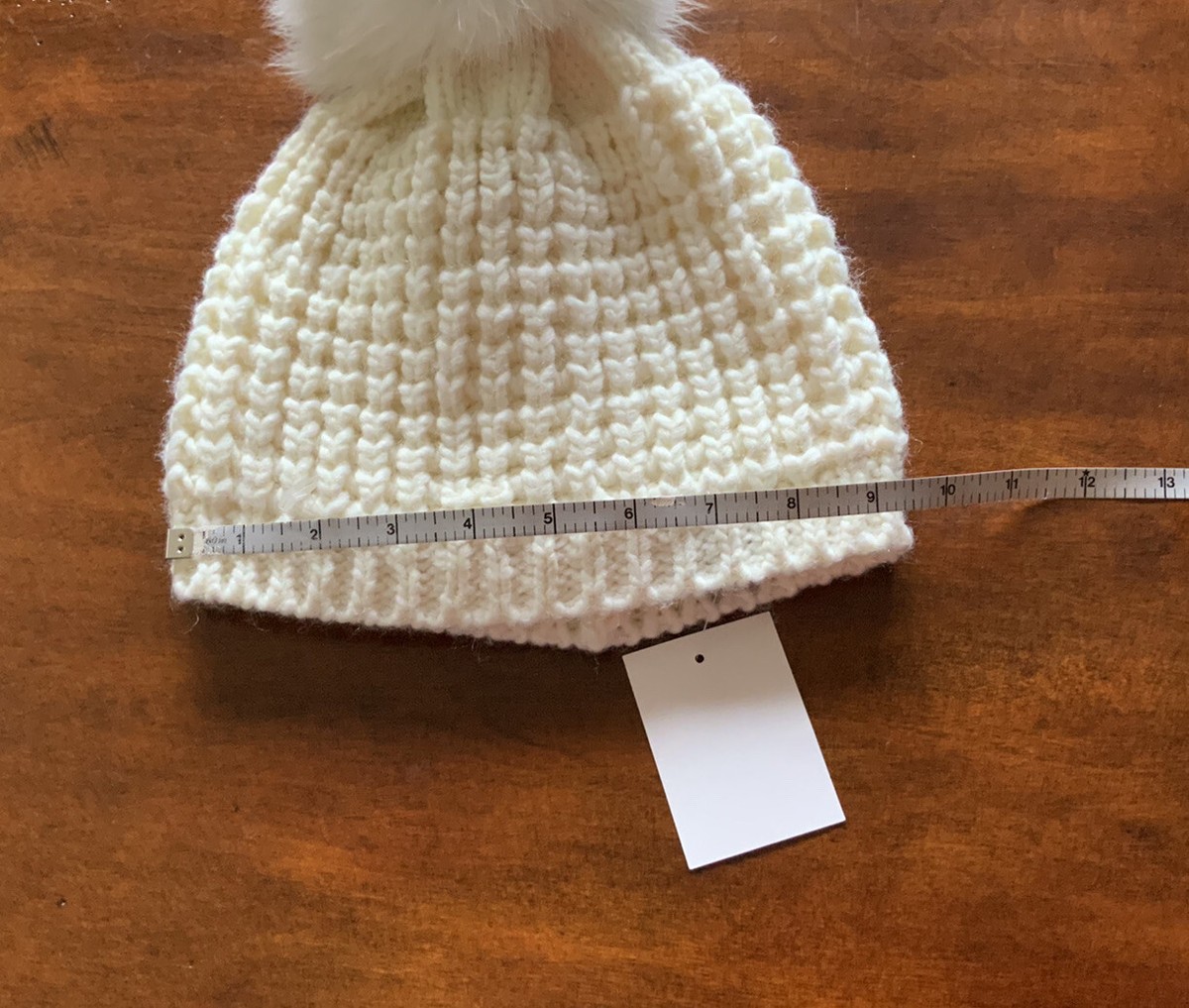 Kyi Kyi Real Fox Lined Hat New With Tags New with tag Kyi Kyi Genuine Fox Pompom Hat in IVORY/SILVER  main image 3
