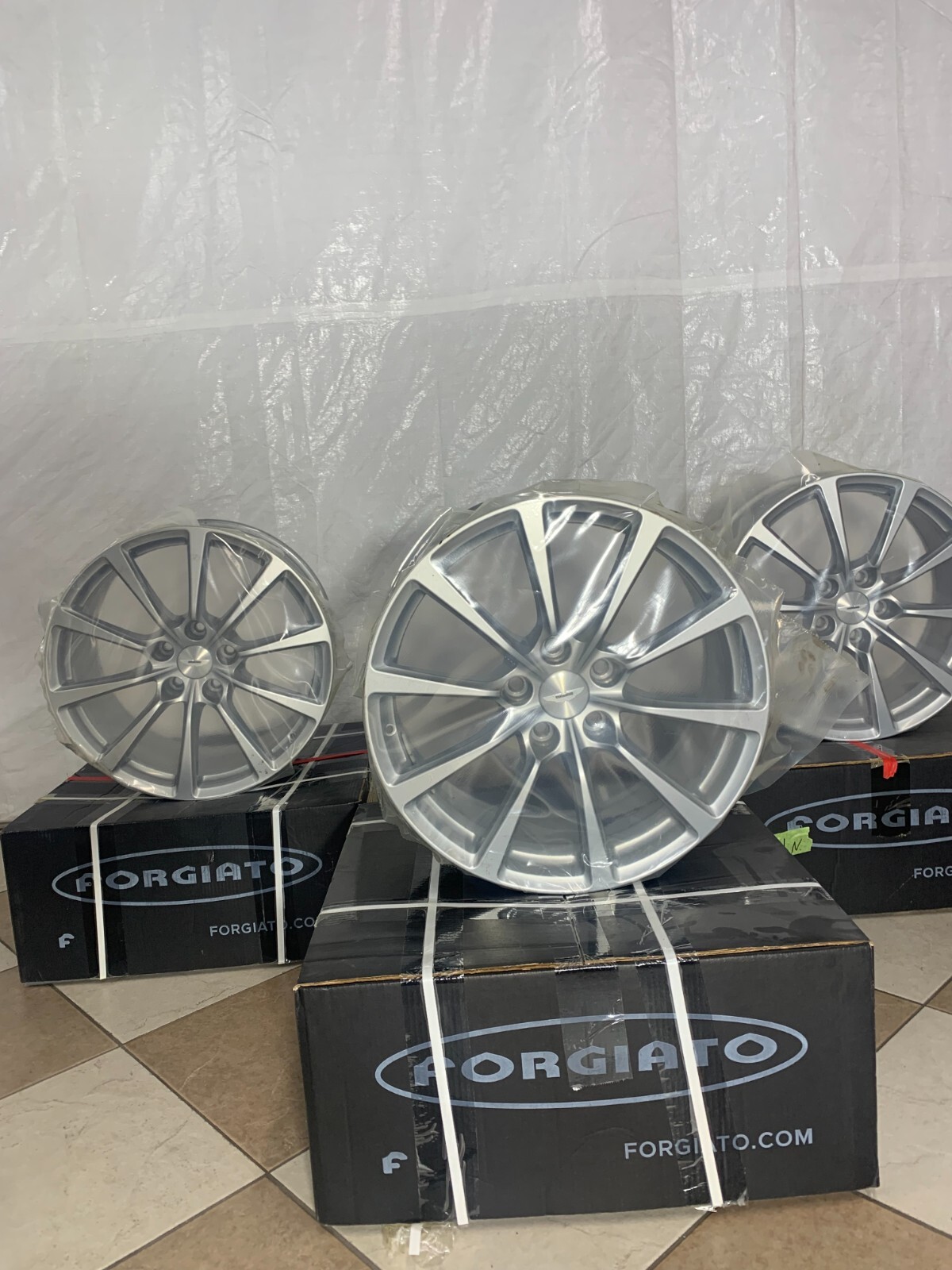 *NEW SET  OF 3  20' Aston Martin Vanquish (2012-19) alloy wheels GREY CD331007BA