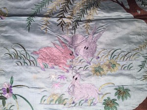 ANTIQUE EARLY 20th REPUBLIC CHINESE EMBROIDERED SILK PANEL RABBITS EMBROIDERY!