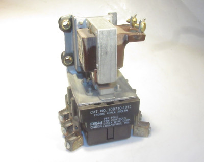 RBM CONTROLS 109710-1011 CONTACTOR CONTROL RELAY 3 POLE 250VAC 40FLA 200LRA