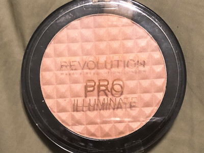 NEW Pro Illuminate Makeup Revolution Pro Illuminate, 15g #2019