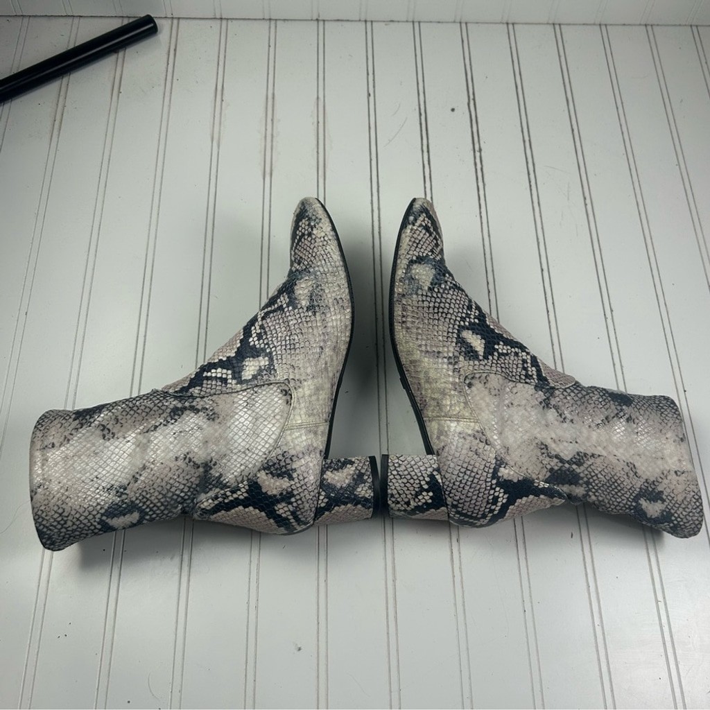 Stuart Weitzman Ernestine Python Stretch Leather … - image 6