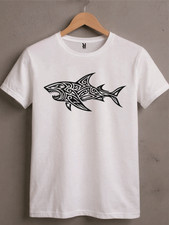 Weißes Shirt "Tribalhai"