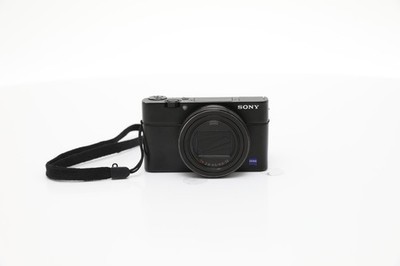 Sony Cyber-Shot RX100 VII - Fair Condition;No Flash; Dpad buttons inconsistent