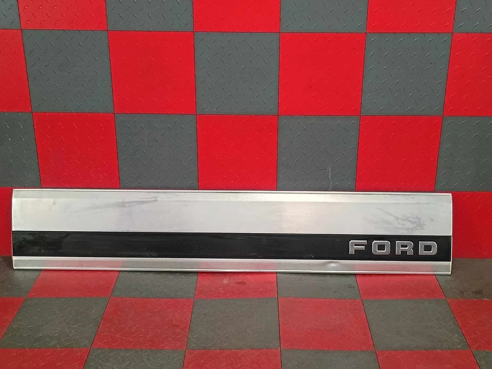 Panel aleta puerta trasera Ford F150 F250 F350 92-97 (plateado/negro) Foto 2 de 4