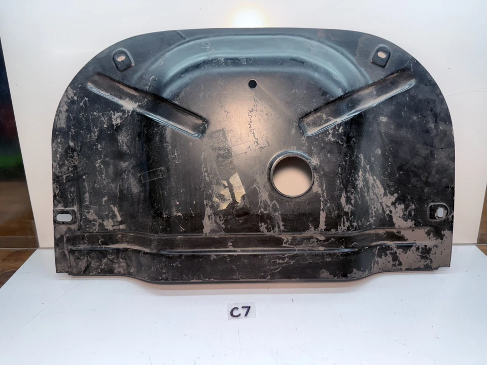 Caja de cambios Audi 80 90 Avant 1984 fabricante de equipos originales escudo térmico aislamiento acústico 321863817 C7-5 Foto 4 de 4