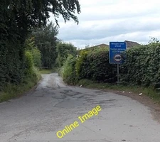 Photo 6x4 Weight limit ahead, Pen-Deri Farm Lane  Pentrapeod The sign sho c2014