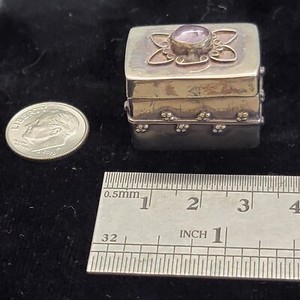 Ornate Sterling Silver Purple Amethyst Stone Rectangular Snuff Trinket Pill Box