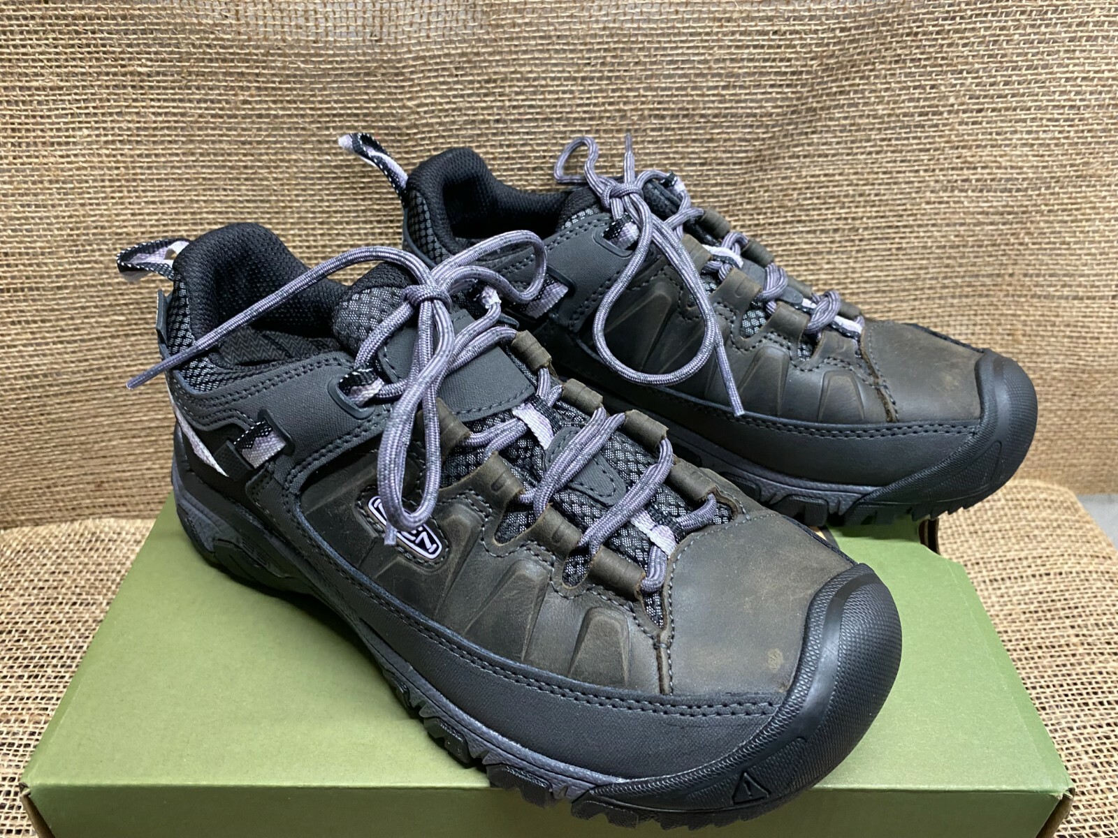 Scarpa da trekking Keen 1024052 donna Targhee III WP nero cardo nuova con scatola