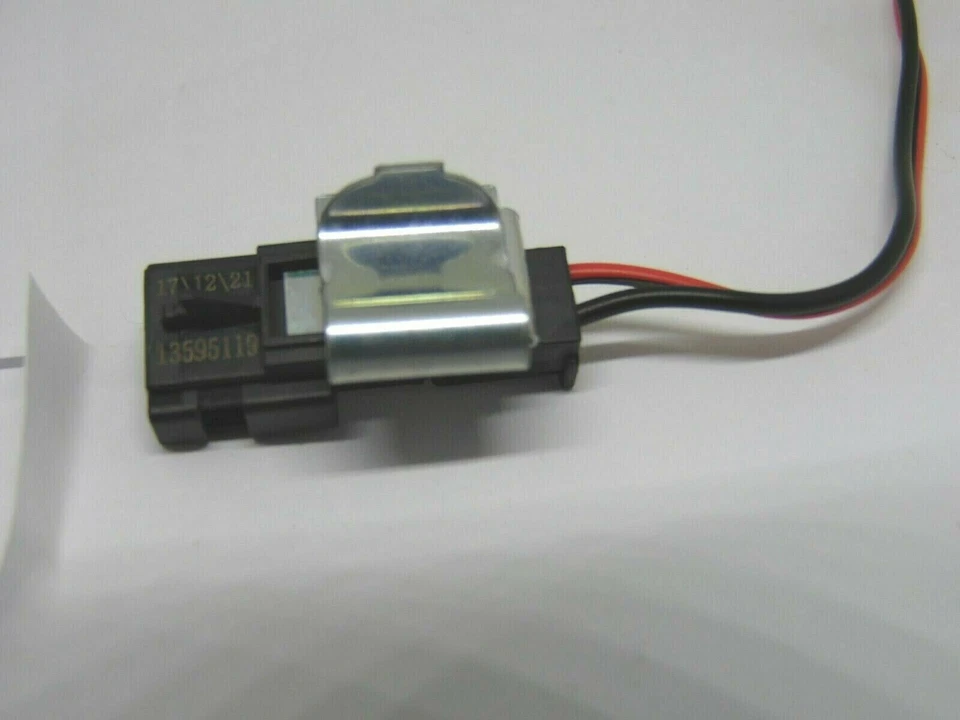 84405780 DOOR COURTESY LAMP DOOR HANDLE ELD LIGHT NEW  ORIGINAL  - Image 4 of 4