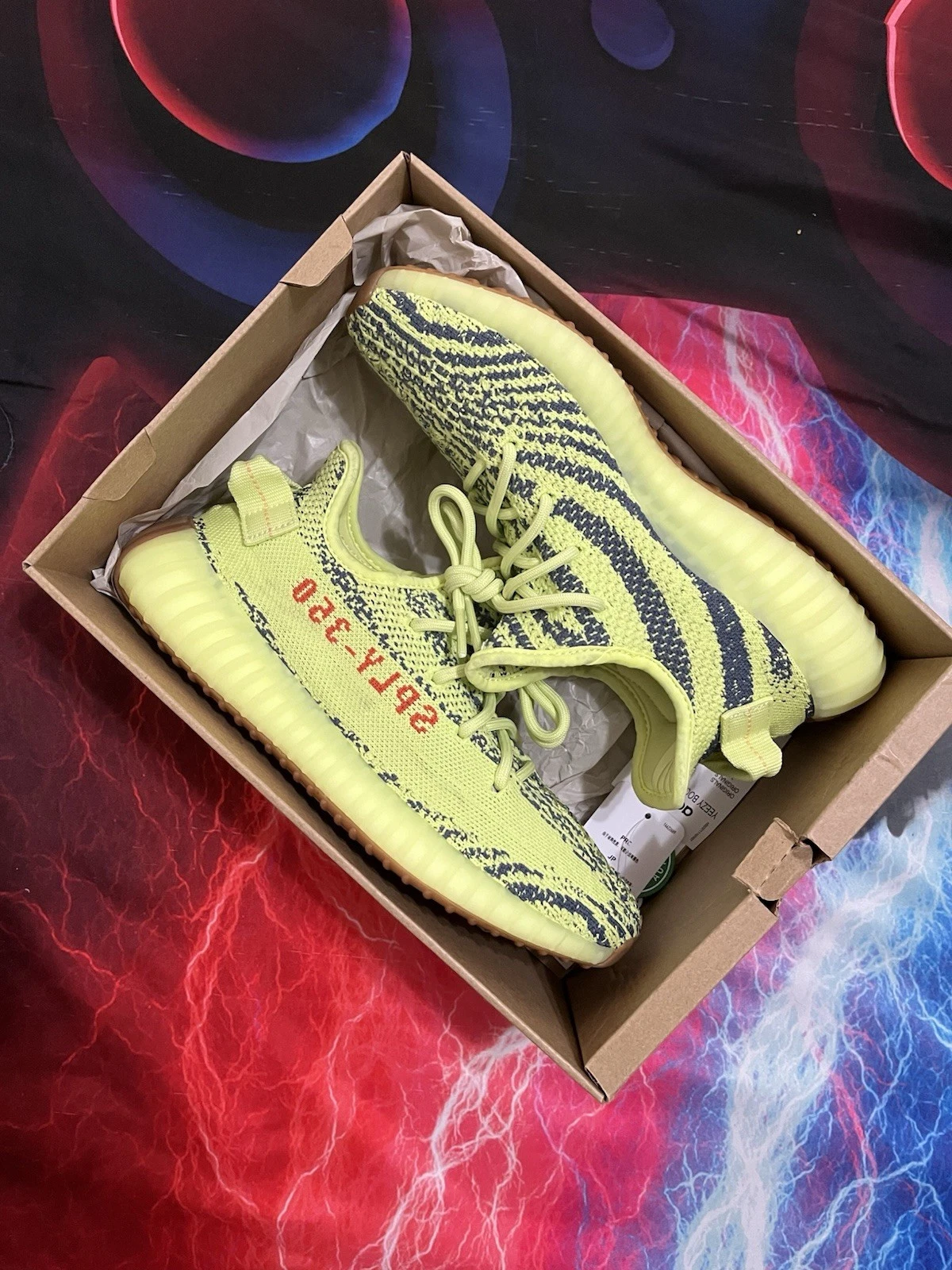 Taglia 6 Adidas Yeezy Boost 350 V2 Low Semi Frozen Giallo B37572 Spedizione Veloce