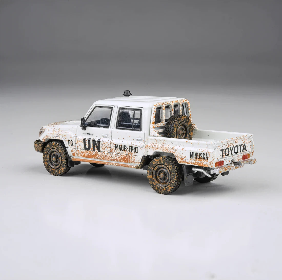 PARA64 2014 Toyota Land Cruiser 79 UN MINUSCA Dusty LHD 1:64 | eBay