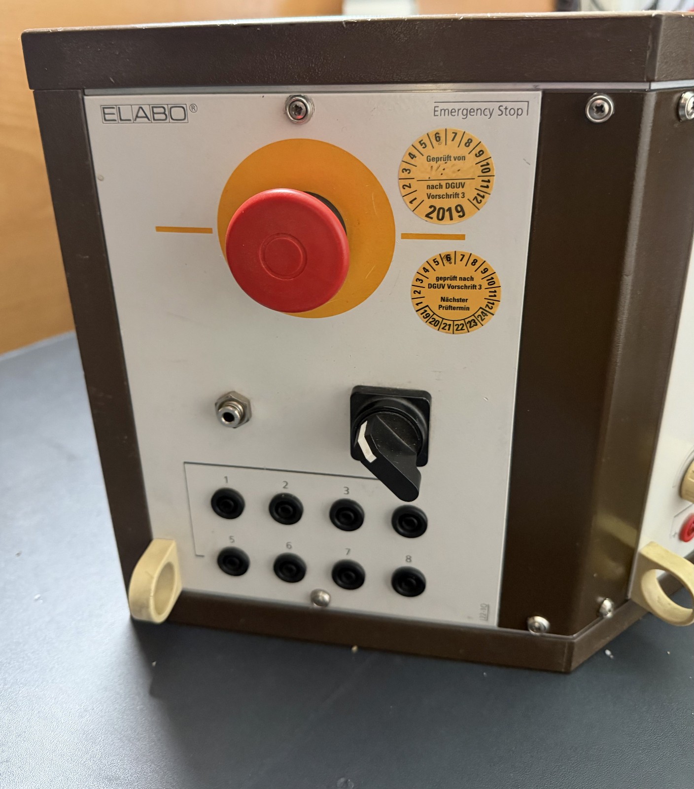 ELABO Labornetzverteiler Tischmodul Prüftafel – Bild 6