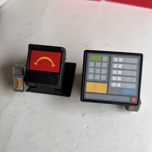 2 Registratori di Cassa Lil McDonald’s 2025 Nuovo Happy Meal Giocattolo Due - Foto 8 di 8
