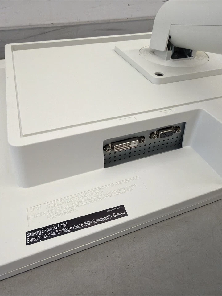 Samsung SyncMaster  24 Zoll LED Monitor S24B420BW 5ms 1920 x 1200 Full HD - Bild 4 von 4