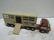 ancien camion tonka transport de chevaux