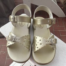Footmates Eco-Ariel Gold Strappy T-Strap Buckle Sandals Little Girl Kids 10
