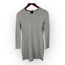Banana Republic Womens size 2 Petite Long Sleeve Striped Knit Dress 138980-00