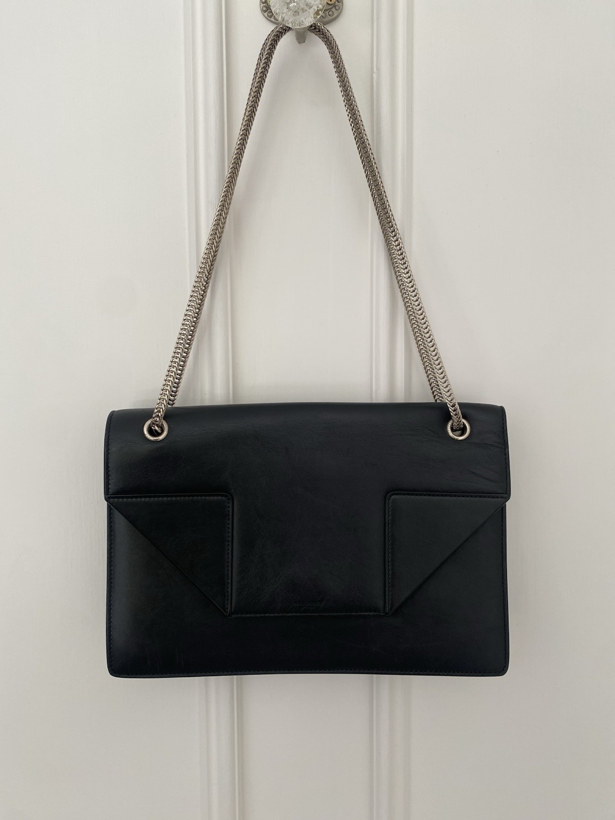 Borsa a tracolla SAINT LAURENT con catena in pelle nera