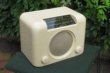 1950's Bush Radio Type DAC 90A  Working. With mains mains lead.