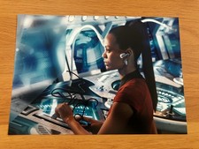 Zoe Saldana signed Autogramm auf Foto ca. 20x...