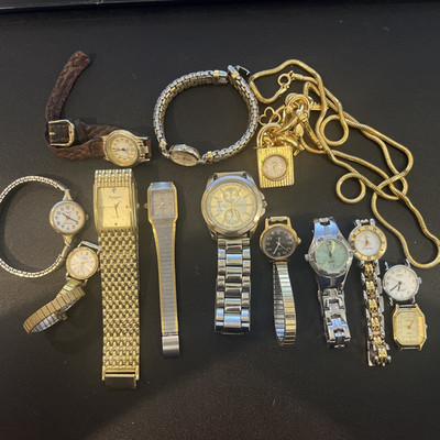 Lot of 13 Womens Quartz watches - Gruen/Fossil/Timex/Citizen - Some Parts/Repair