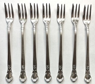 Lotto 1 posate in argento sterling Gorham Chantilly