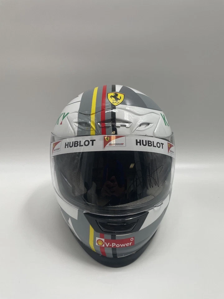 Sebastian Vettel Formel 1 Helm Unterschrift und Echtheitszertifikat 1:1 - Bild 3 von 4