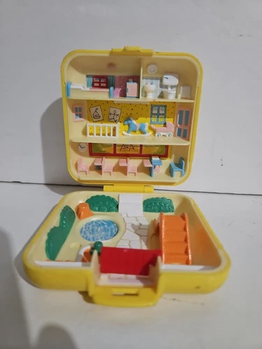 Bluebird Polly Pocket 1989 Midge's Play School Yellow Compact