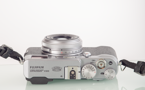 N Mint w/ Box Fujifilm FinePix X Series X100 Silver Camera + EF-42 + lens hood - Picture 5 of 16