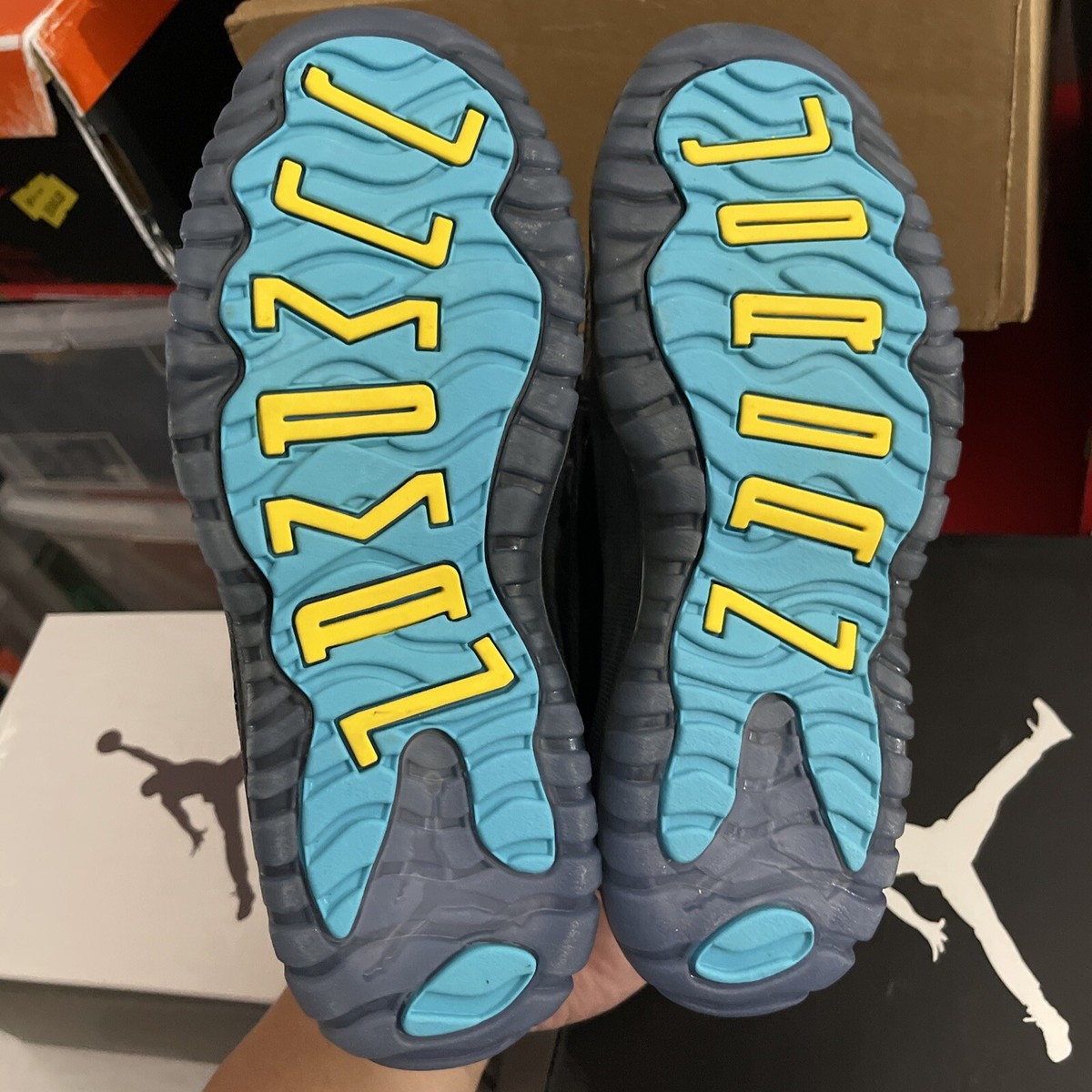 Air Jordan XI 11 Retro Gamma Blue 378039-006 Size 13c Pre-School