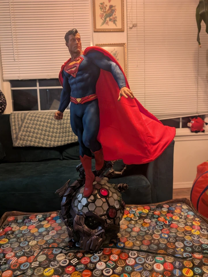 Sideshow Collectibles, Premium Format Superman Statue. Maßstab 1/4.