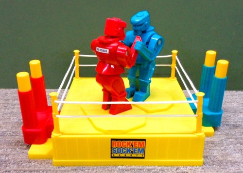 Mattel "Rock 'Em Sock 'Em"  Robots Game 2014- Almost Mint WORKS PERFECT