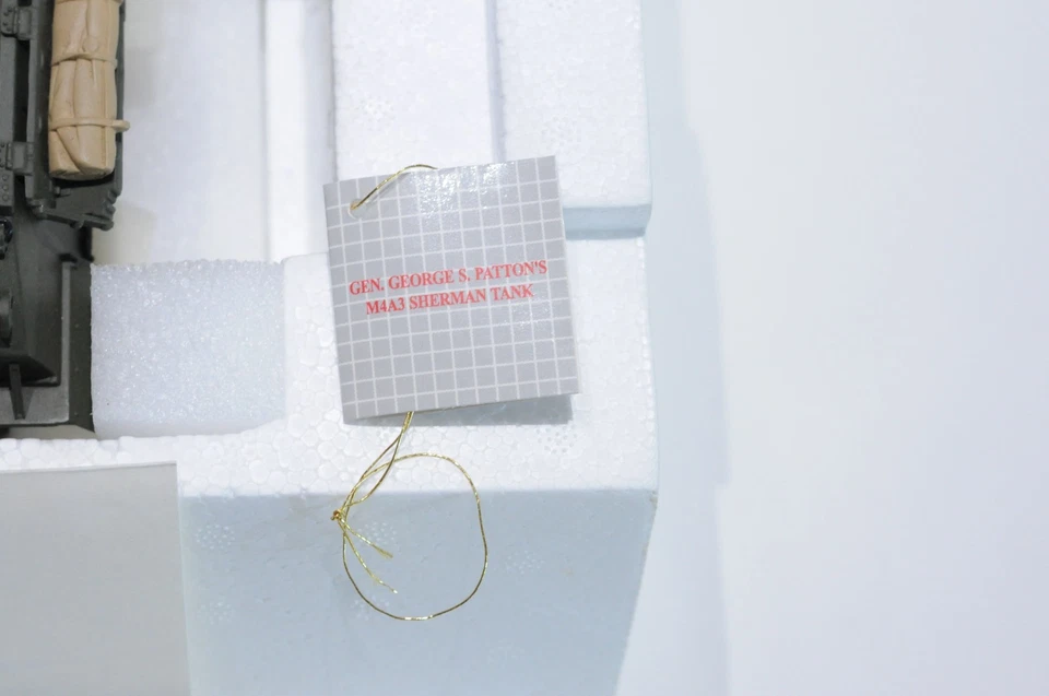 FRANKLIN MINT GENERAL PATTON M4-A3 SHERMAN TANK SCALE 1:24 DIECAST - Image 2 of 4