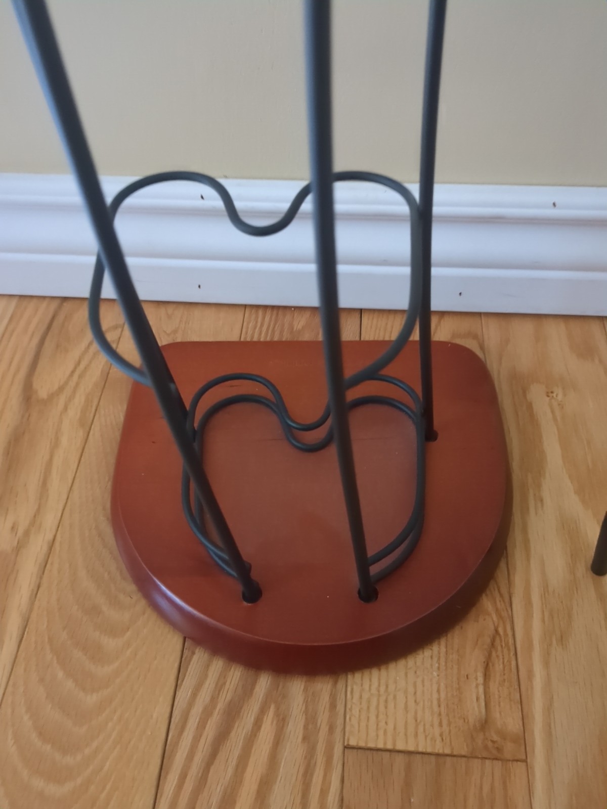 Vintage ATLANTIC Wave CD Storage Tower Steel Wire Rack Holds 110 Compact Disc