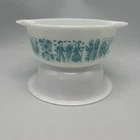 PYREX Amish Butterprint 472 Turquoise 1.5 Pint Casserole Dish No Lid Vintage