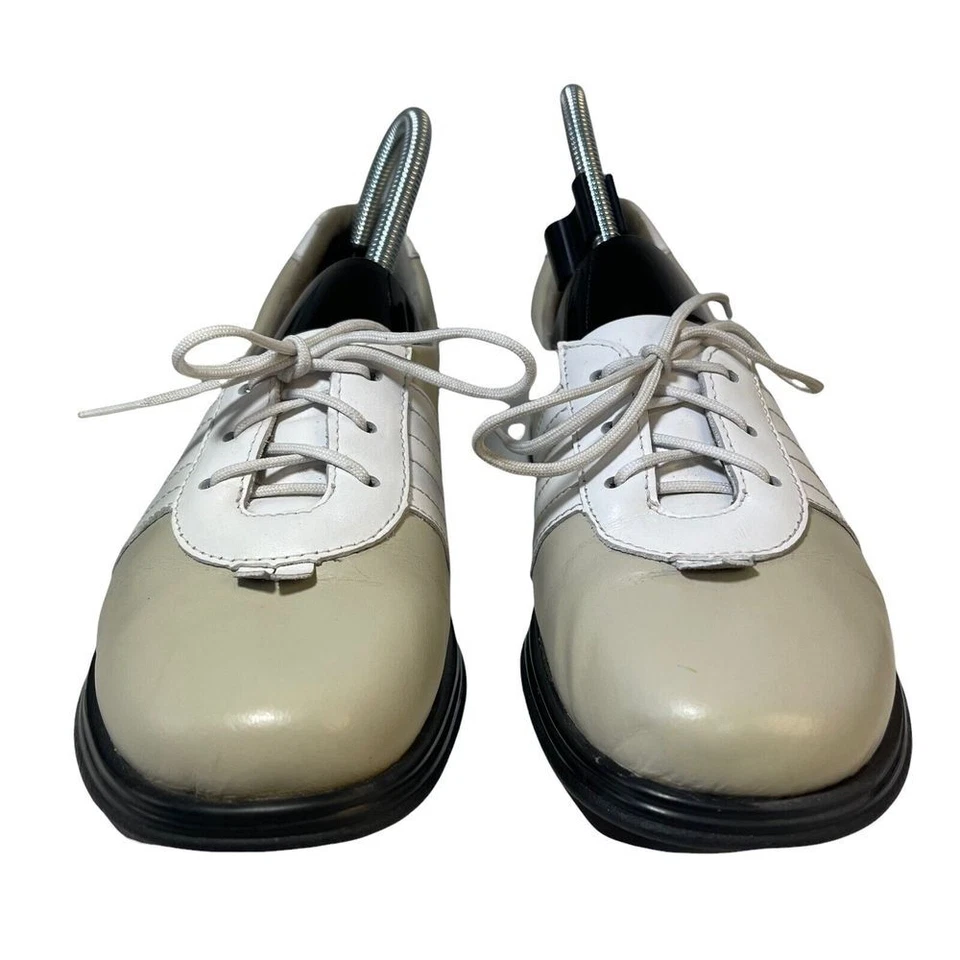 Sapatos de golfe femininos Sandbaggers conforto couro com cadarço bege branco tamanho 8,5W - Imagem 2 de 4