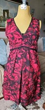 Simply Vera Wang Dress V-Neck Sleeveless Dress sz 6