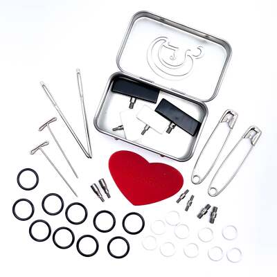 ChiaoGoo Tools Kit in a 2.4-Inch x 1.6-Inch (6 x4 cm) Tin with Small [S] and Lar