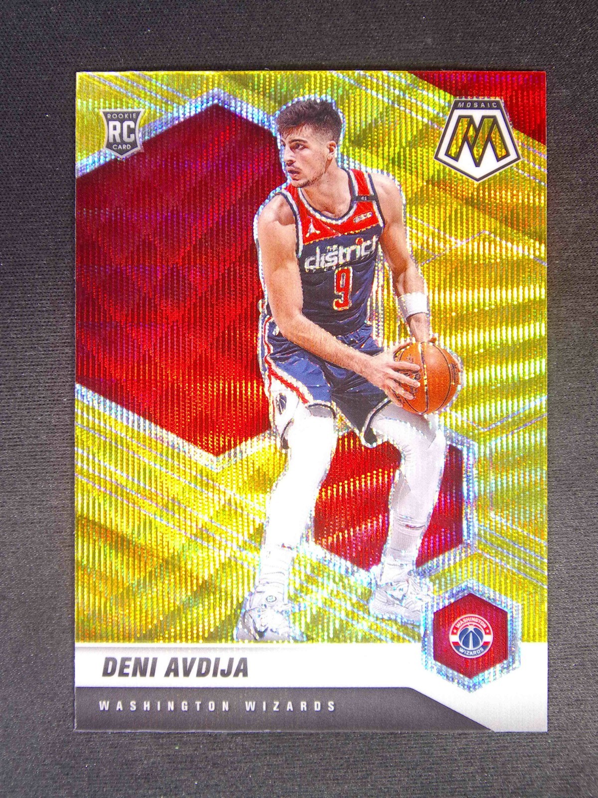 2020-21 Panini Mosaic Deni Avdija #217 RC Rookie Gold Wave