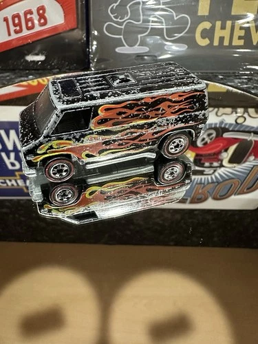 HOT WHEELS REDLINE BLACK SUPER VAN WITH FLAMES 1974 HONG KONG
