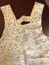 Vintage Lot Of 5 Aprons Multiple Colors & Fab...