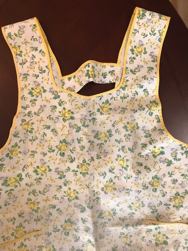 Vintage Lot Of 5 Aprons Multiple Colors & Fabrics/4-Half & 1 Full-40’s & 50’s